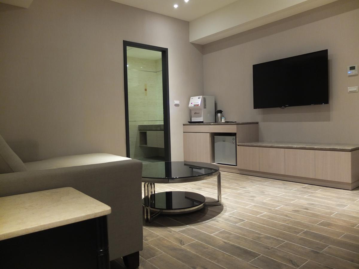 Verygood Business Hotel Huatan Exterior photo